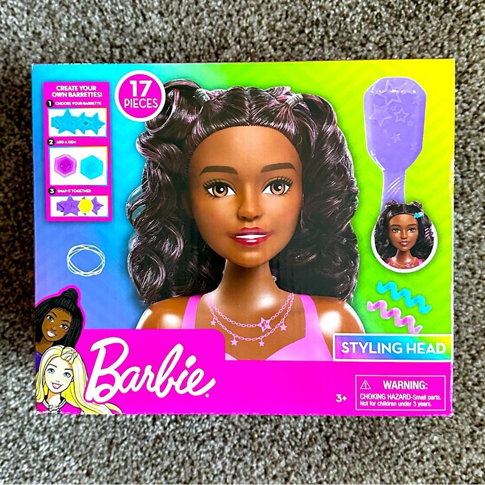 NWT Beautiful Barbie Styling Head 💇🏽‍♀️